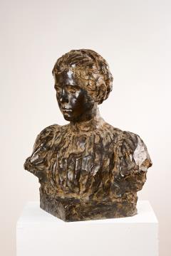 Franc Berneker, Portret deklice, ok. 1910, bron, 57 x 47 x 31 cm, inv. št. K 37. Foto_Tomo Jeseničnik